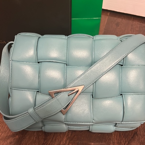 Bottega Veneta Padded Cassette Bag - Picture 2 of 4
